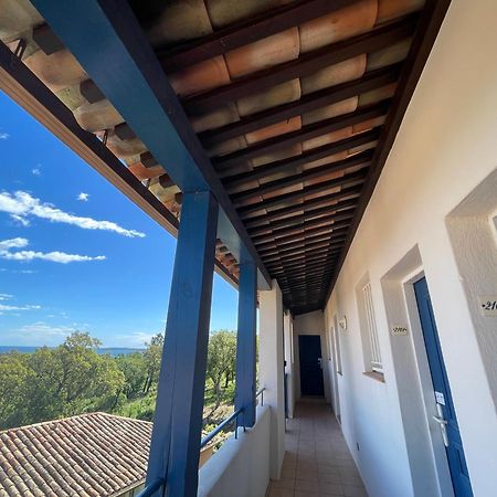 Charmant Appartement Village Restanques De Saint Tropez Grimaud Exterior foto