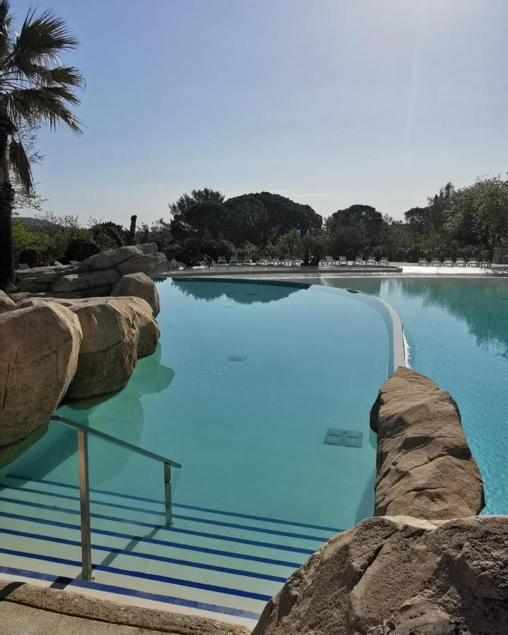 Charmant Appartement Village Restanques De Saint Tropez Grimaud Exterior foto