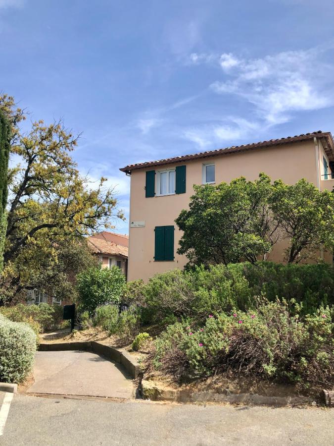 Charmant Appartement Village Restanques De Saint Tropez Grimaud Exterior foto