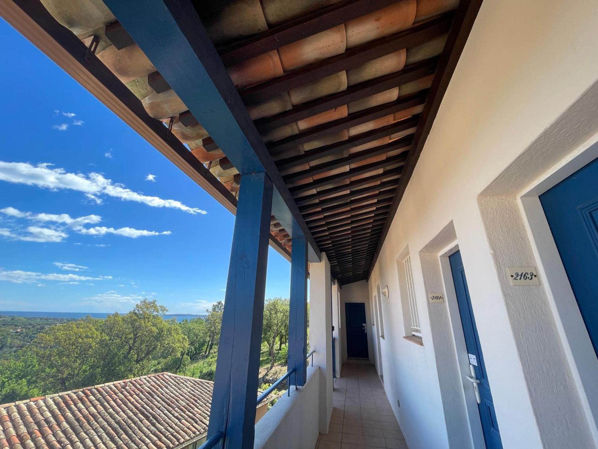 Charmant Appartement Village Restanques De Saint Tropez Grimaud Exterior foto