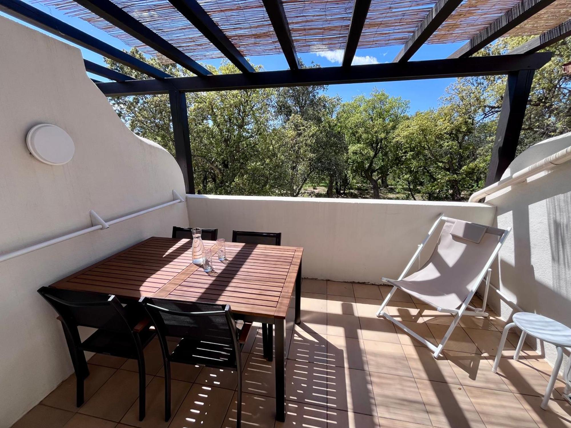 Charmant Appartement Village Restanques De Saint Tropez Grimaud Exterior foto
